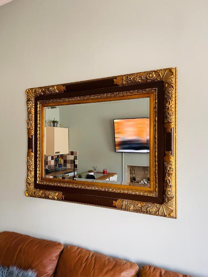 Charming 2-Bedroom Apartment Located In Ayr Kültér fotó